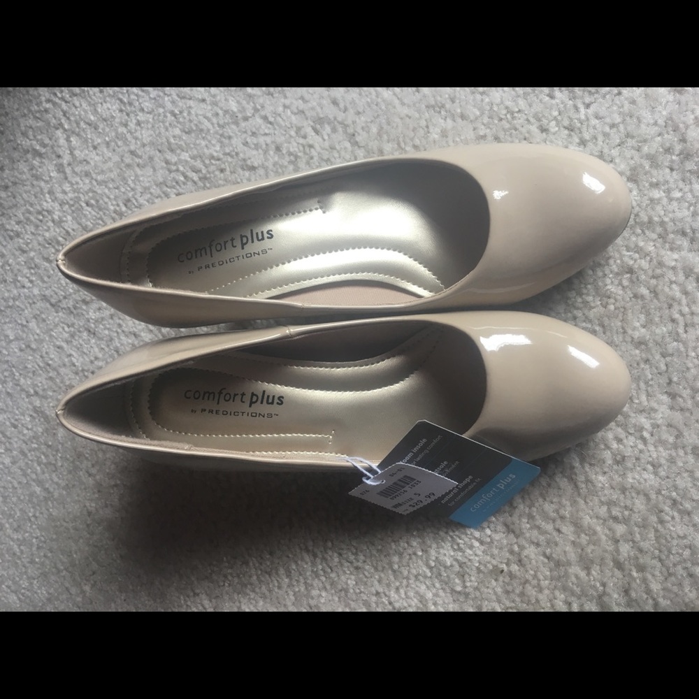 size 5 nude heels